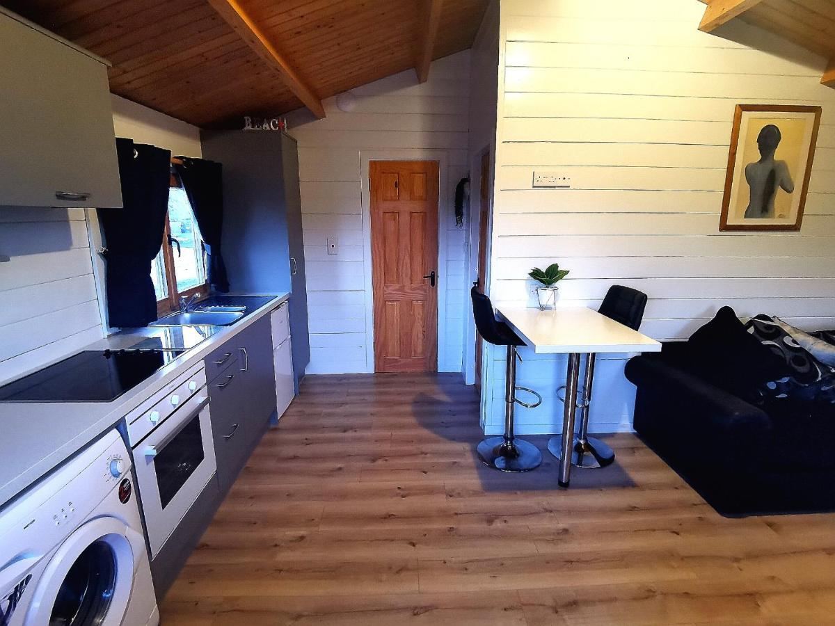 Westport Country Chalets Bagian luar foto