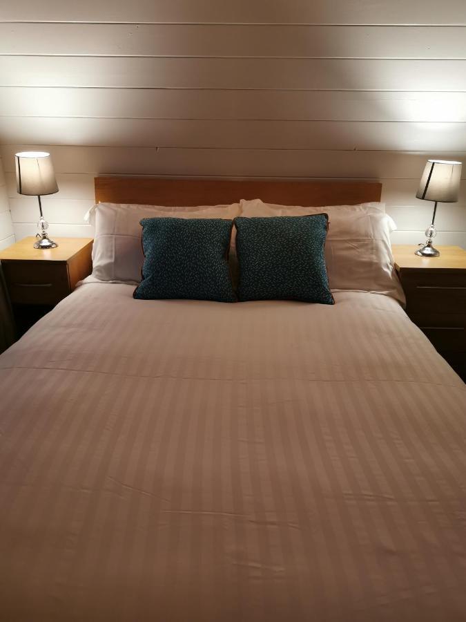 Westport Country Chalets Bagian luar foto