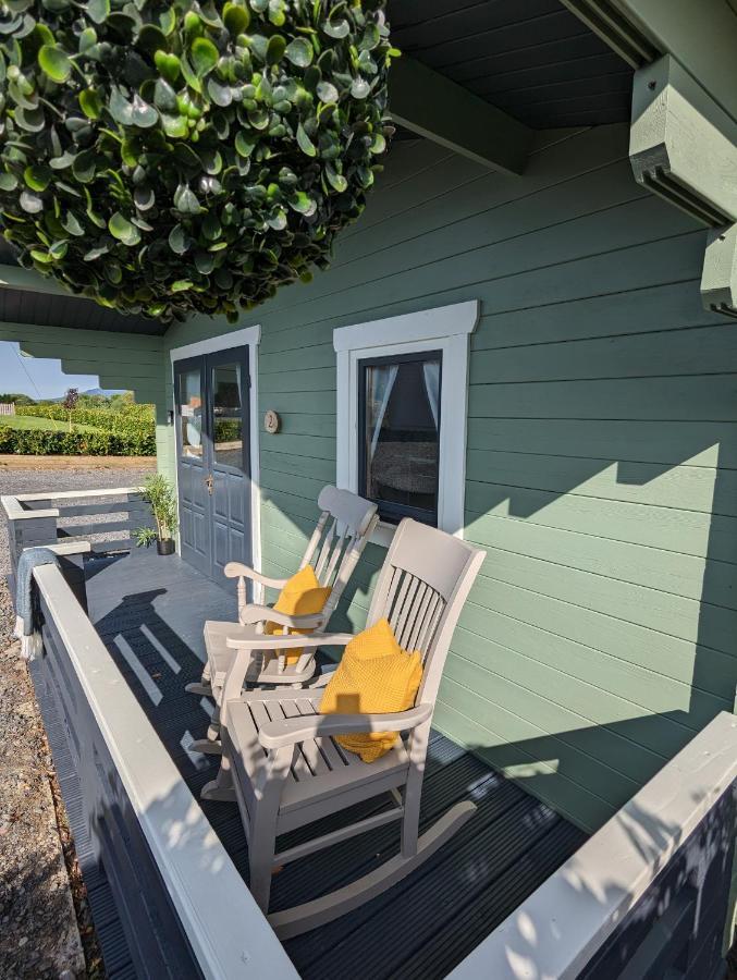 Westport Country Chalets Bagian luar foto
