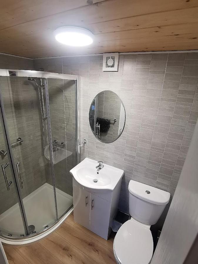 Westport Country Chalets Bagian luar foto